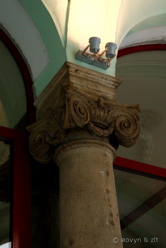 Pałac Hatzfeldów - BWA Awangarda