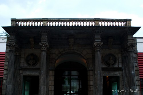 Pałac Hatzfeldów - BWA Awangarda