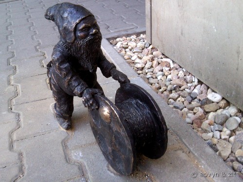 Krasnal pod elektrycznym